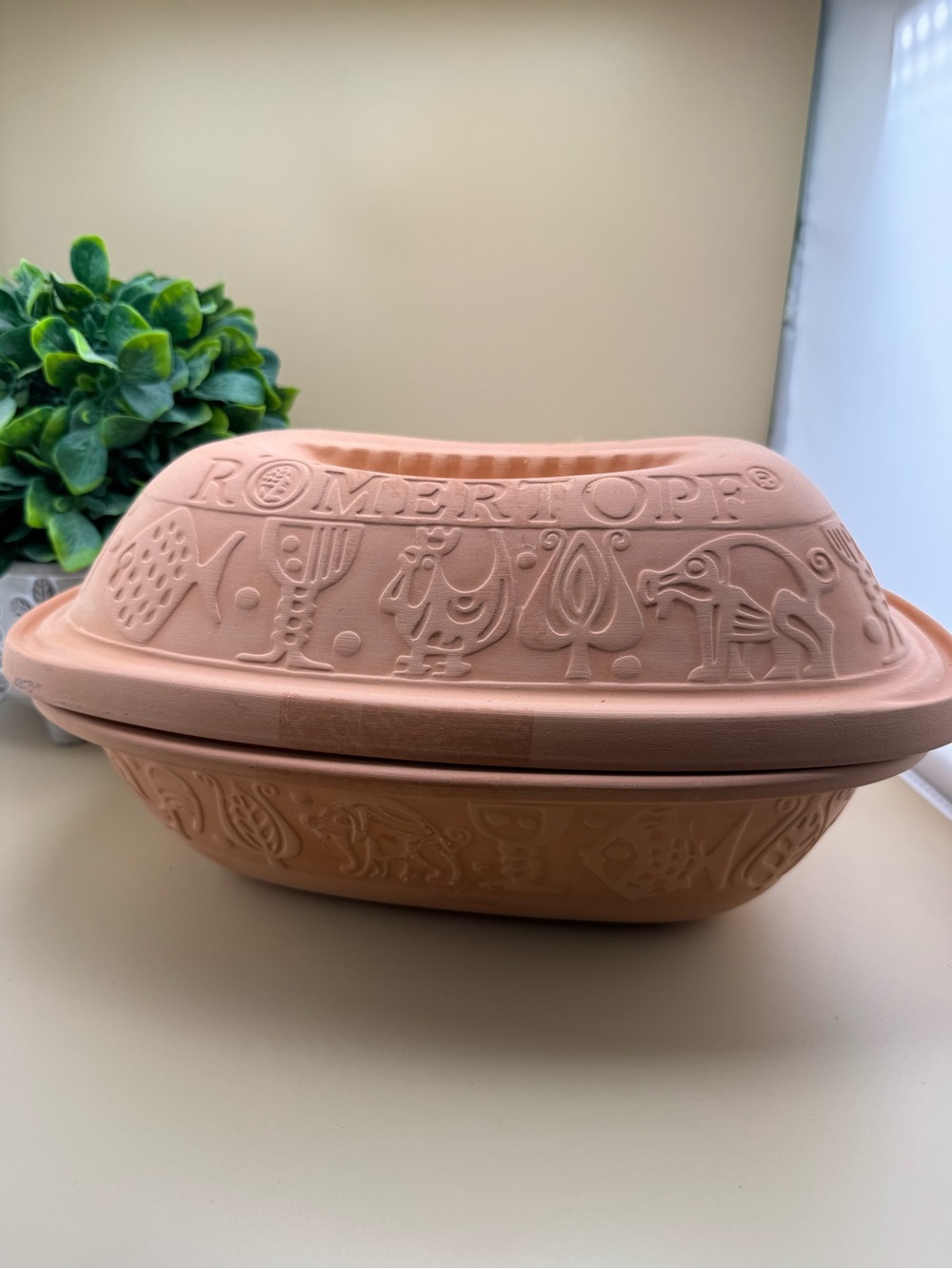 Romertopf Clay Baking Dish Dutch Oven Vintage 4.2 qt